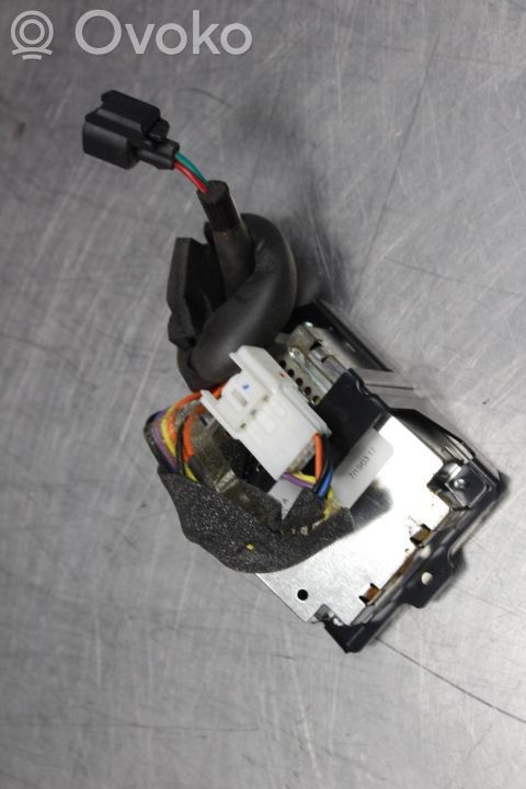 Mazda RX8 Amplificador de sonido 