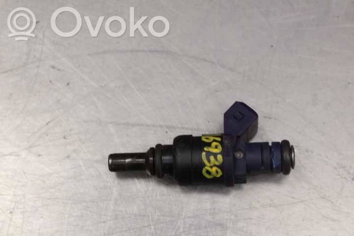 BMW Z4 E85 E86 Fuel injector 