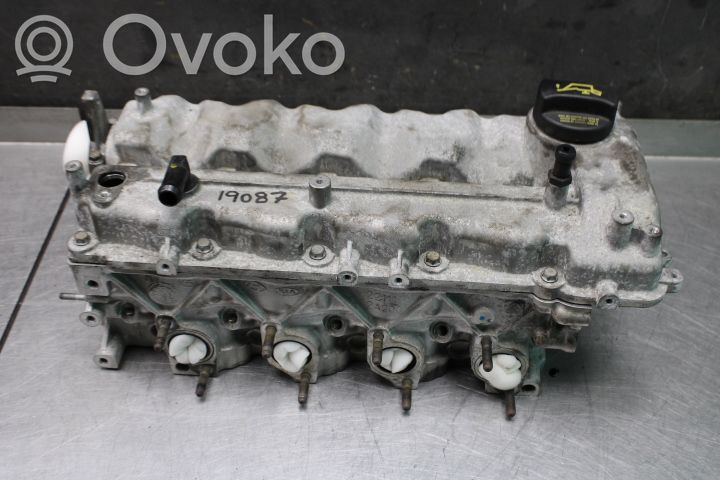 Hyundai ix20 Engine head 