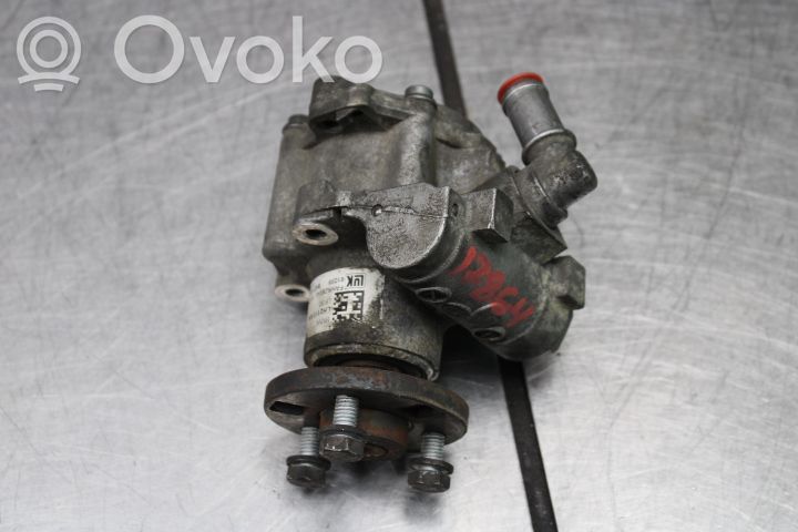 BMW 5 E60 E61 Vairo stiprintuvo siurblys 