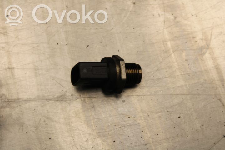BMW 1 E81 E87 Fuel pressure regulator 