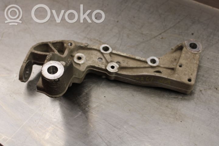 Volkswagen Golf VI Rama pomocnicza przednia 