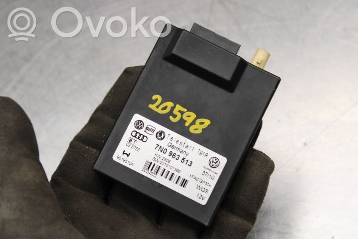Antenos stiprintuvas   7N0963513