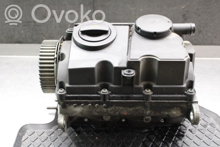 Skoda Fabia Mk2 (5J) Engine head 