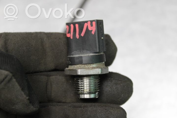 BMW 1 E81 E87 Fuel pressure regulator 