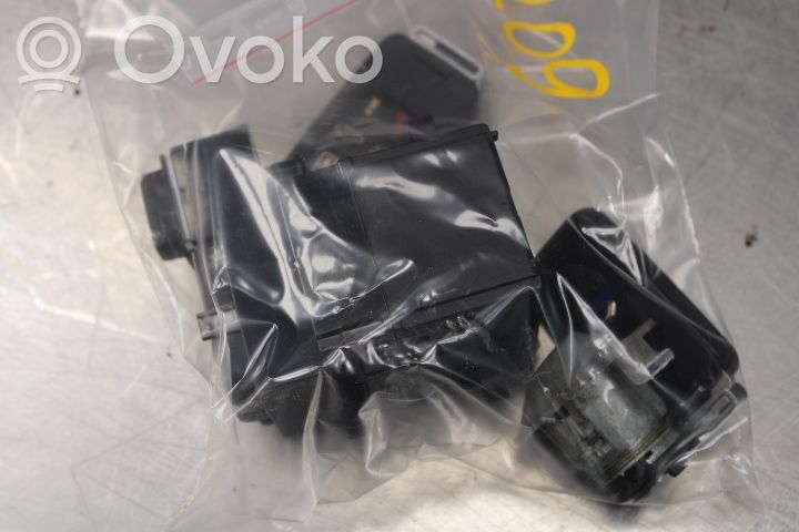 Volvo V70 Vairo užraktas 