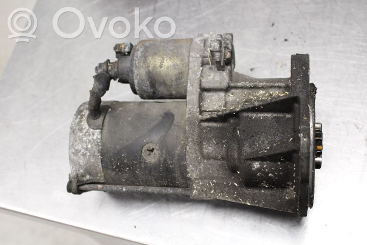 Starter motor   23300DB000
