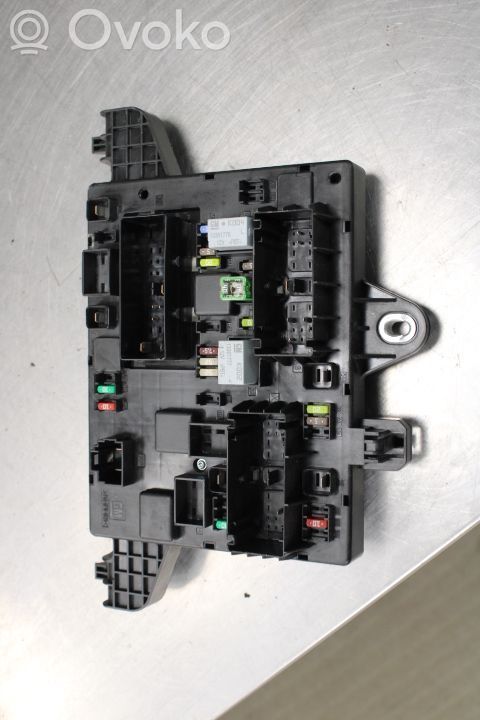 Módulo de fusible   13368652