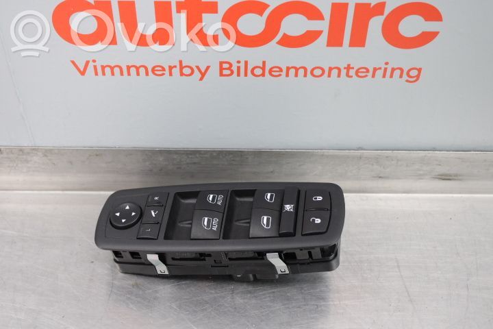 Electric window control switch   68262252AC,10123704,68262252AC