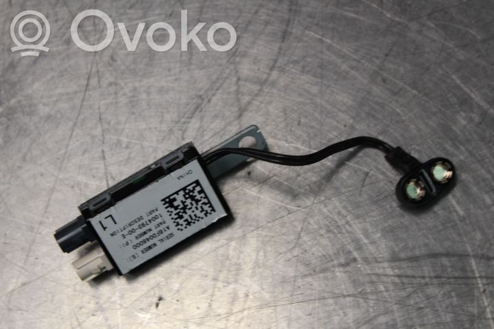 Tesla Model S Radio antena 