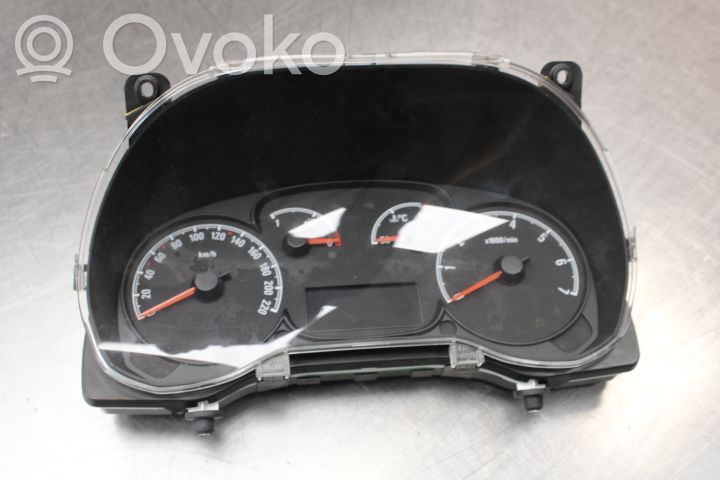 Opel Combo D Speedometer (instrument cluster) 