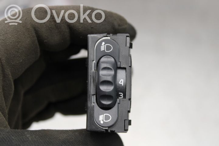 Light switch   8200379685