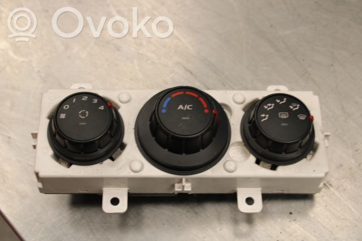Nissan NV400 Panel klimatyzacji 