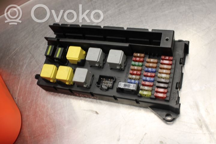 Módulo de fusible   A9065454701