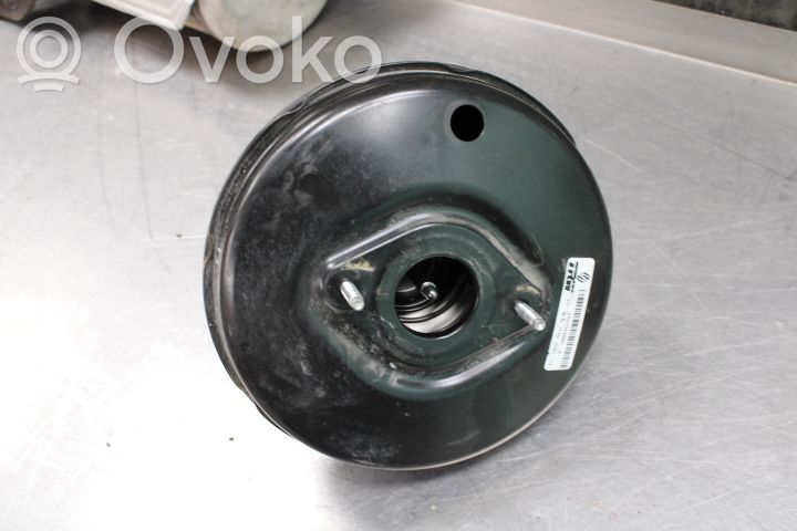 Renault Clio IV Brake booster 