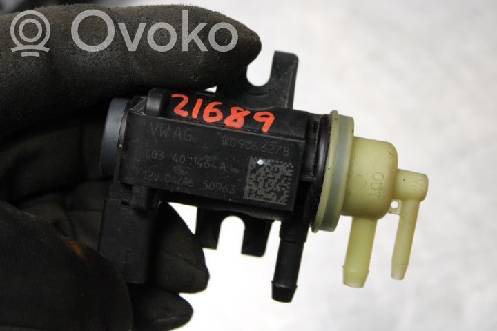 Válvula de vacío   1K0906627B
