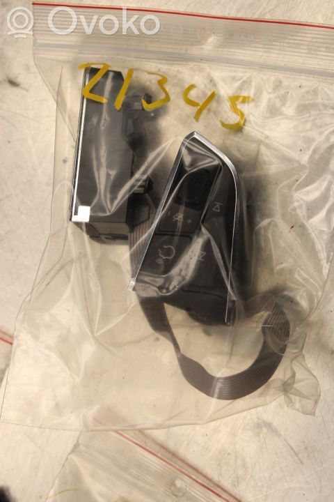Seat Leon IV Przełącznik / Przycisk kierownicy 