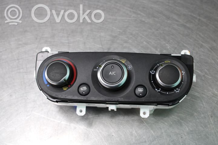 Renault Clio IV Climate control unit 