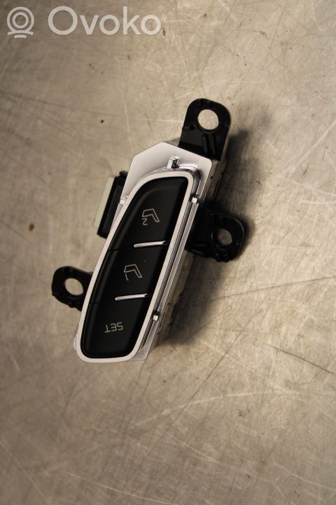 KIA Sorento Seat control switch 