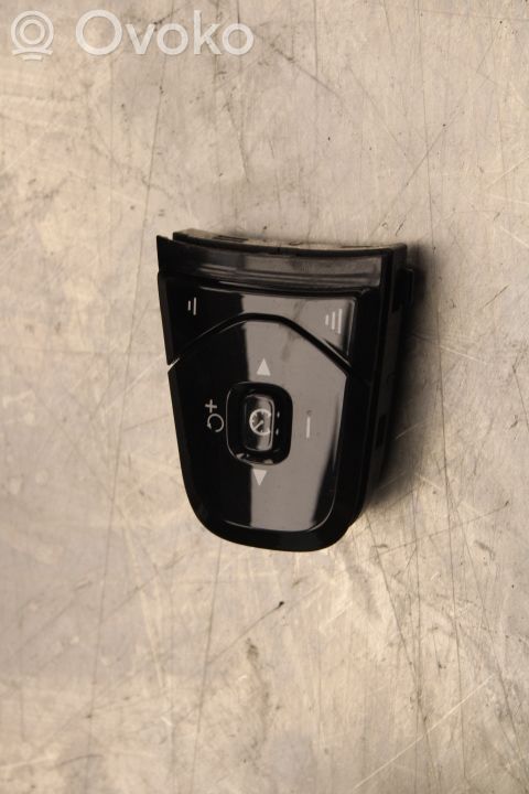 Boutons / interrupteurs volant   31443498