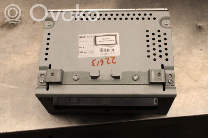 Ford Fiesta Unidad delantera de radio/CD/DVD/GPS 