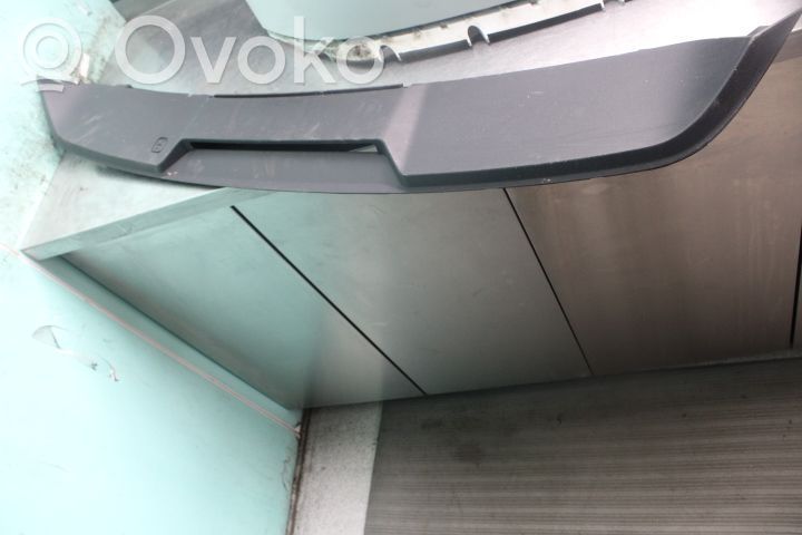 Volvo XC40 Спойлер 