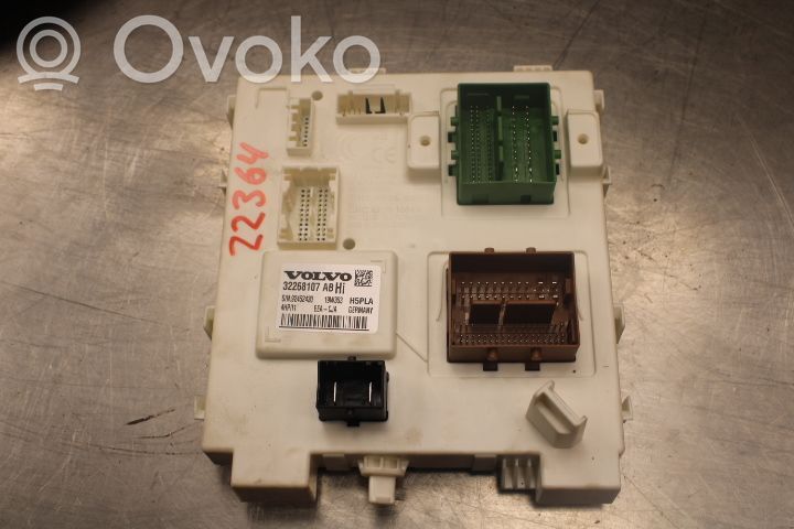 Saugiklių blokas   32268107AB