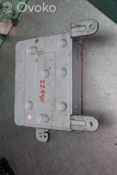 Volvo V40 Amplificator sunet 
