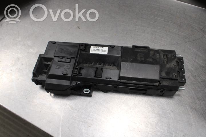 Fuse module   1265723