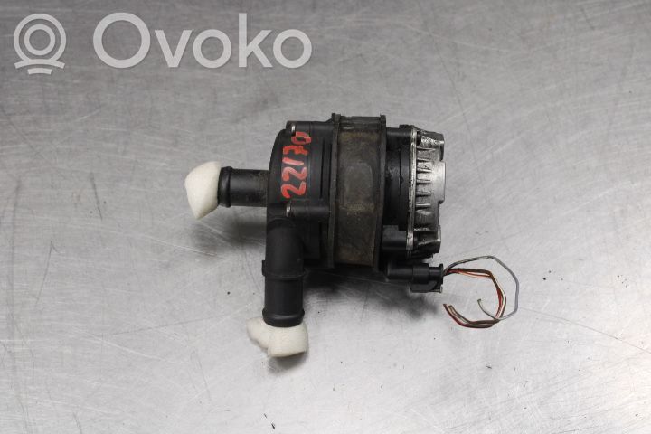 Volkswagen Golf VII Pompa elettrica dell’acqua/del refrigerante ausiliaria