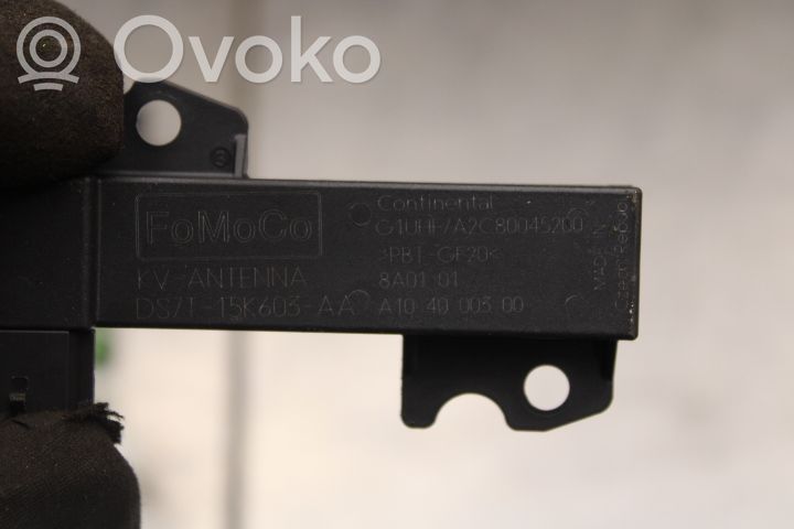Ford Kuga II Aerial antenna amplifier 