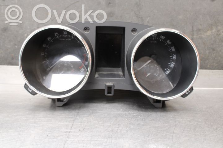Skoda Yeti (5L) Licznik / Prędkościomierz 