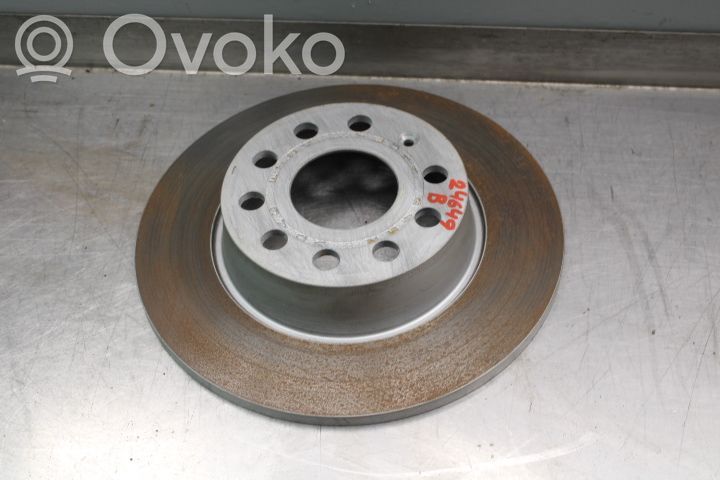 Takajarrulevy   5Q0615601D