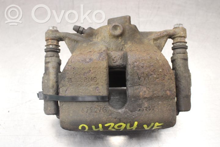 Etujarrusatula   8V0615123,8V0615125