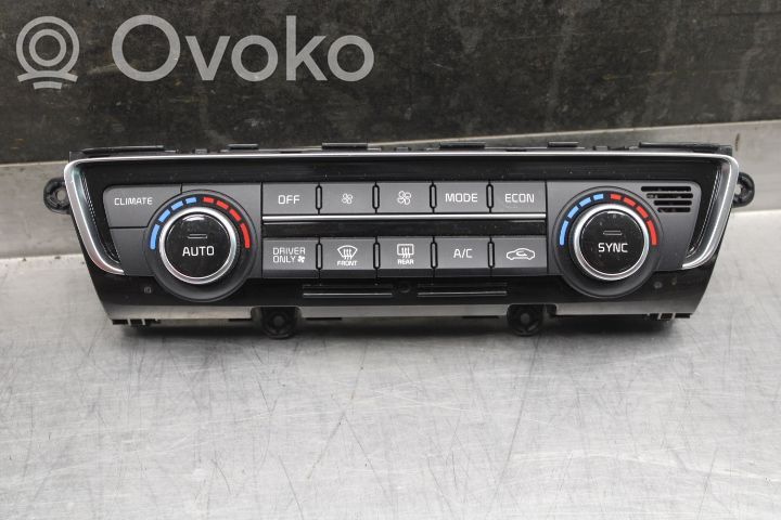 KIA Optima Climate control unit 
