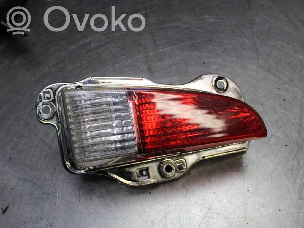 Hyundai Elantra Lampy tylnej klapy bagażnika 
