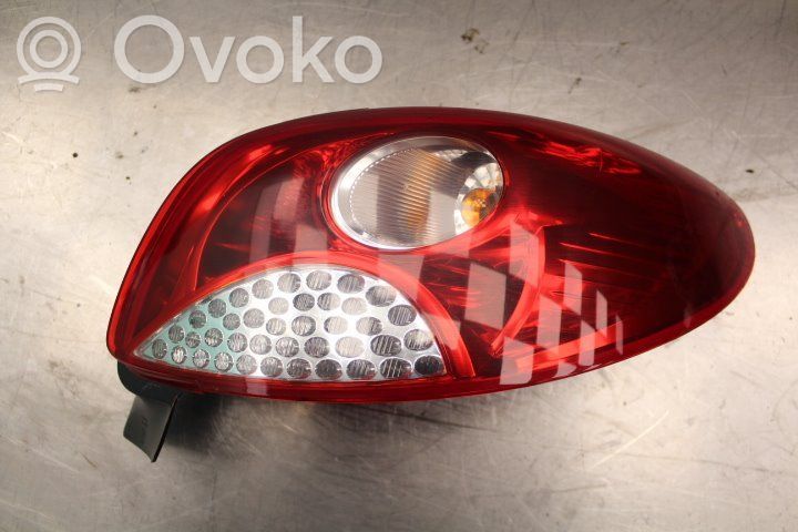 Lampa tylna