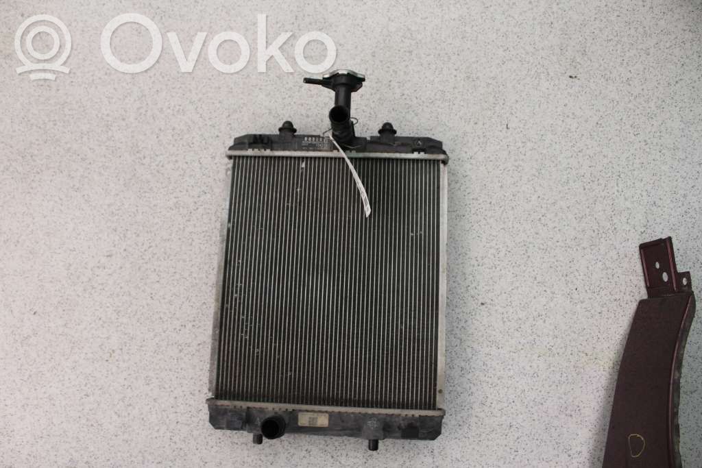 Toyota Aygo AB10 Radiador del refrigerante 