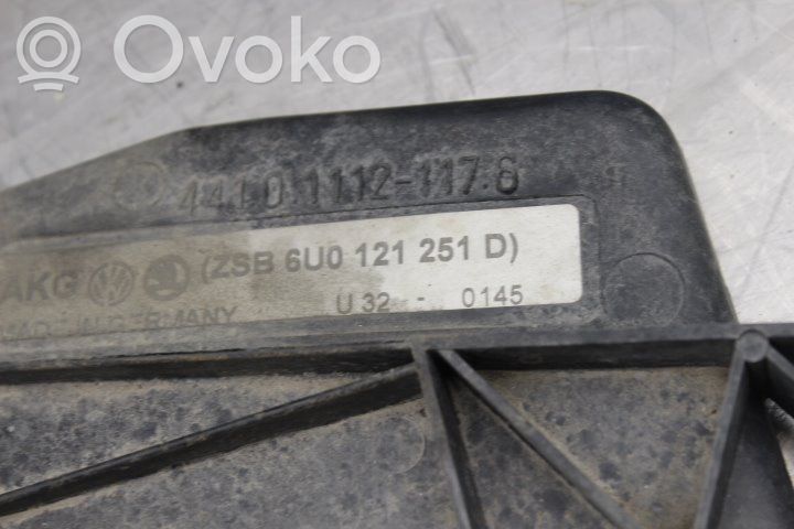 Volkswagen Caddy Elektryczny wentylator chłodnicy 