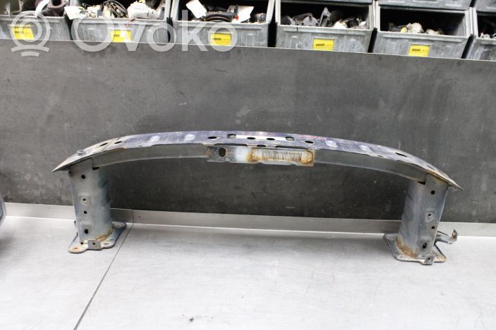 Ford Focus Priekšpusē bampera sija / balka 