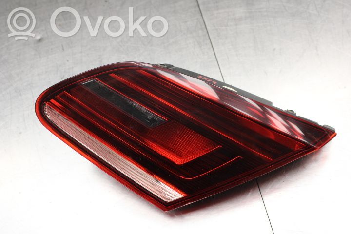 Volkswagen PASSAT CC Lampy tylnej klapy bagażnika 