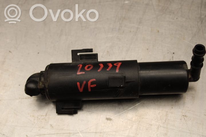 Audi A4 S4 B8 8K Dysza spryskiwacza lampy przedniej 