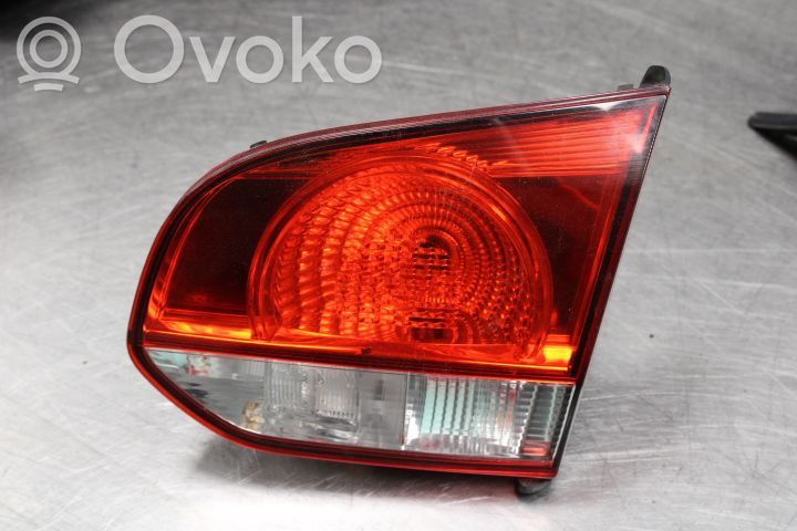 Volkswagen Golf VI Lampă spate în capacul portbagajului 
