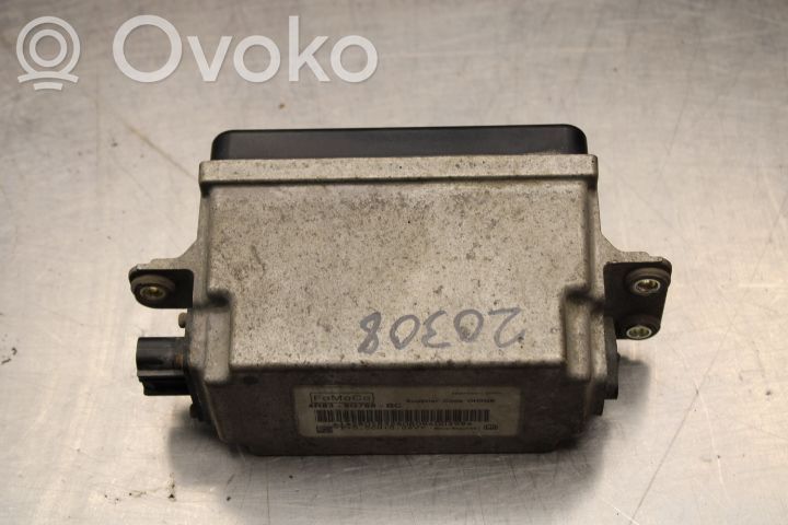 Sensor de radar Distronic   4R839G768BC
