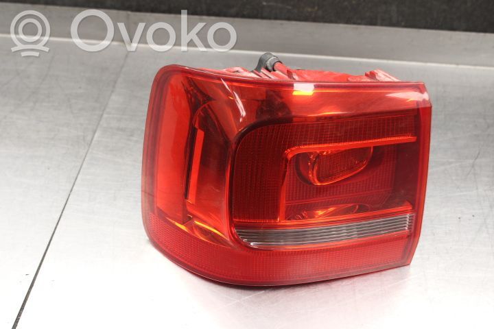 Volkswagen Touran II Lampă spate în caroserie 