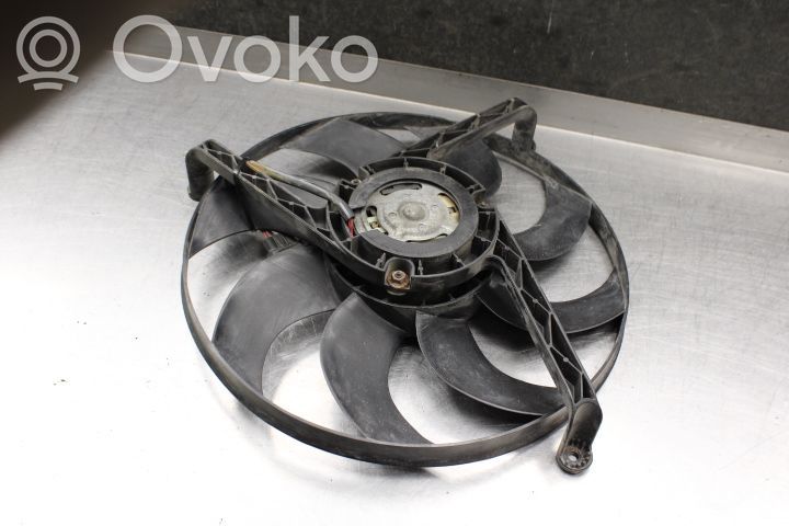 Skoda Fabia Mk2 (5J) Elektrolüfter 
