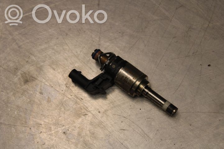 Volkswagen Polo VI Inyector de combustible 