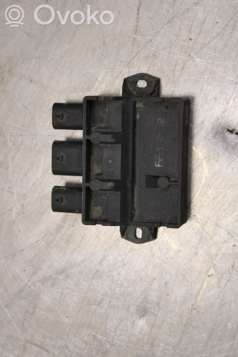 Tailgate/trunk control unit/module   31652261