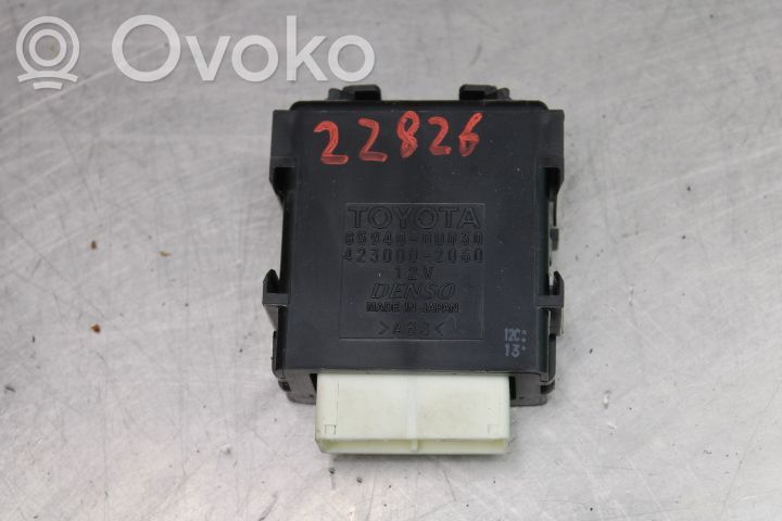 Toyota Yaris Lasinpyyhkimen rele
