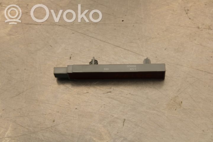 Volkswagen PASSAT B8 Antenă radio 